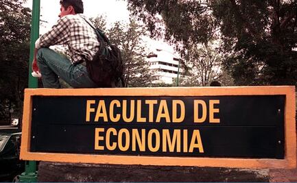 Facultad de Economía reanuda actividades a partir de las 17 horas, tras verificar que no hubieran explosivos
