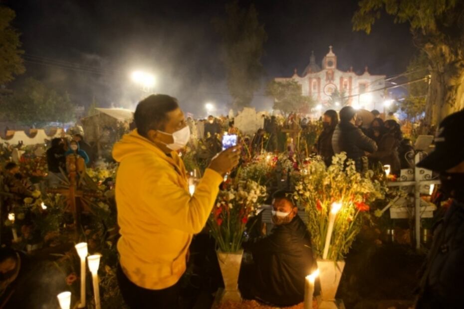 Así regresó el festejo al panteón de Mixquic