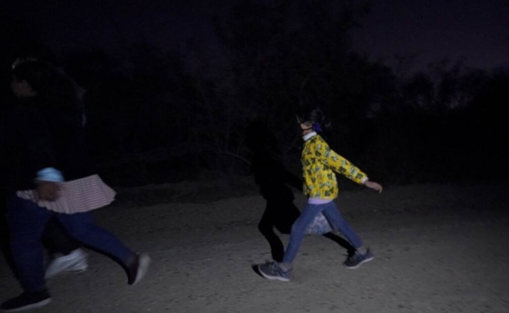 "Me dijo que siguiera sola y me cuidara": la historia de la niña hondureña que llegó sin su papá a EU