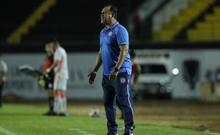 Cruz Azul tiene que reinventarse: Juan Reynoso