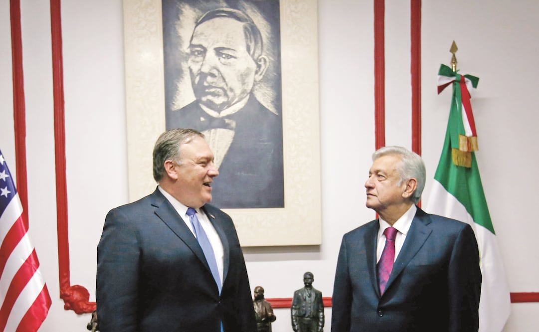 Mike Pompeo, secretario de Estado de EU, fue recibido por Andrés Manuel López Obrador, virtual presidente electo. (CARLOS JASSO. REUTERS)
