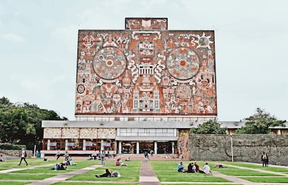 UNAM anuncia programas para atender a profesores de asignatura