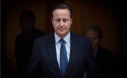 Cameron tacha de "rídiculo" el fallo de ONU sobre Assange