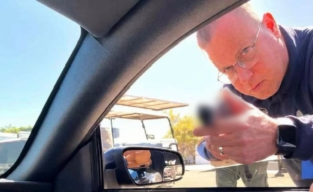 Destituyen al comandante de tránsito de Guaymas, Sonora; apuntó con pistola a un conductor. | Foto: Especial.