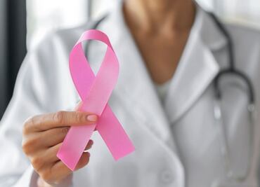 Cáncer de mama: IMSS atiende hasta 50 mil pacientes al año; llama a autoexplorarse