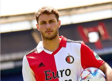 Santiago Giménez ya podrá debutar con el Feyenoord en la Eredivisie