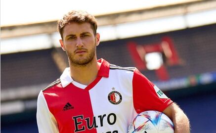Santiago Giménez ya podrá debutar con el Feyenoord en la Eredivisie