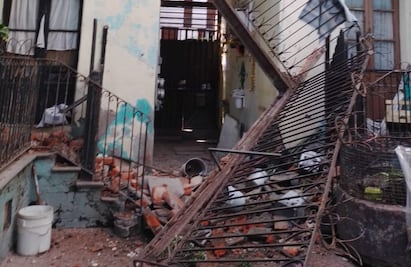 Se desprende marquesina de vecindad en Santa María la Rivera