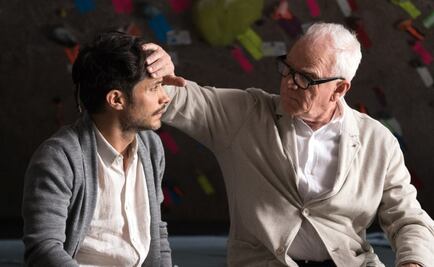 Comedia de Gael García gana en los Globos de Oro