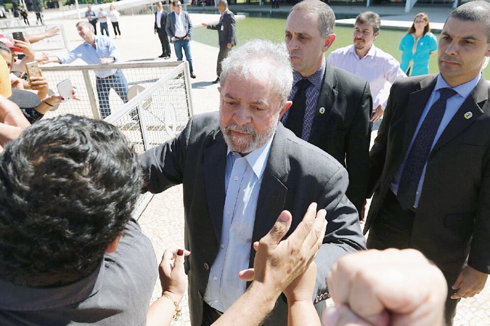 Luiz Inácio Lula da Silva, ex presidente, el jueves antes de la conferencia de Dilma Rousseff, mandataria sustituida (THIAGO BERNARDES. XINHUA)