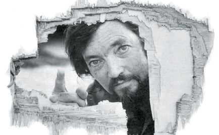 Julio Cortázar: viaje a su biblioteca y dos poemas inéditos en "Confabulario"