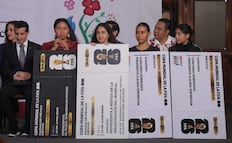 Entregan boletos a jóvenes para la inauguración del Mundial 2026; ellas son las ganadoras del concurso