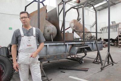 Inventor busca crear refinería alternativa