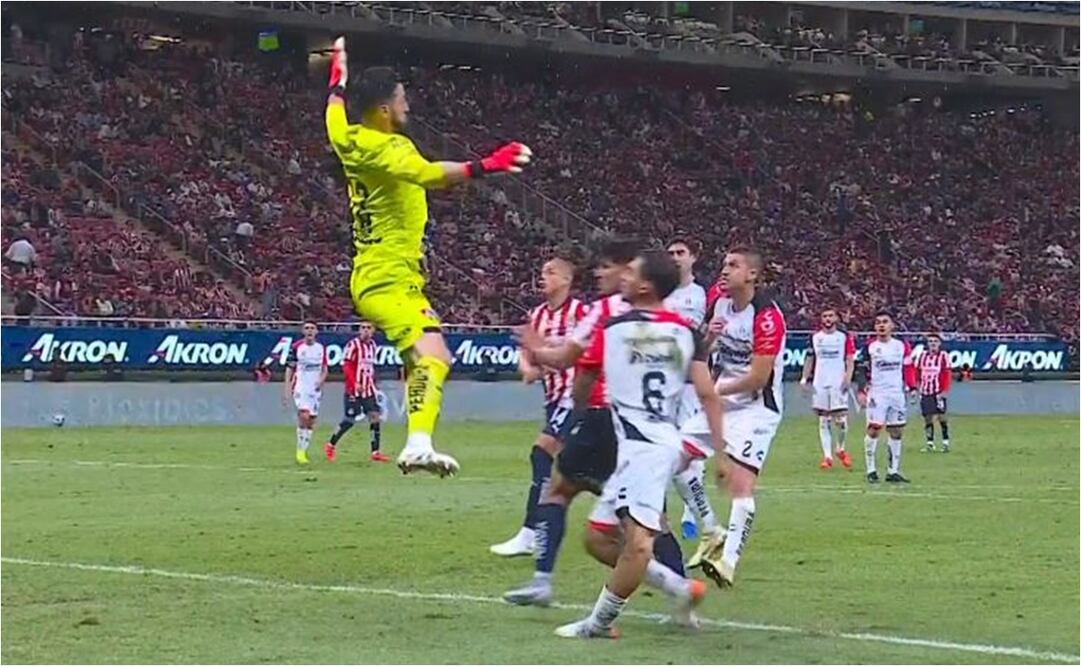 El momento de la lesión de Edgar Zaldivar. FOTO: ESPECIAL