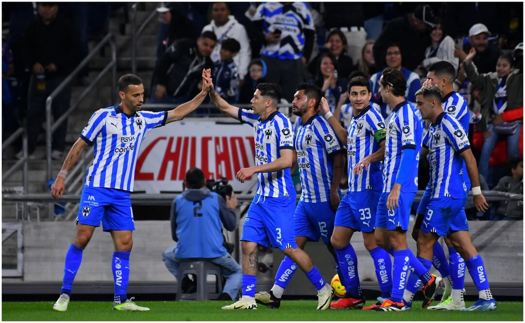 Jugadores de Rayados celebrando ante Mazatlán / FOTO: Imago7