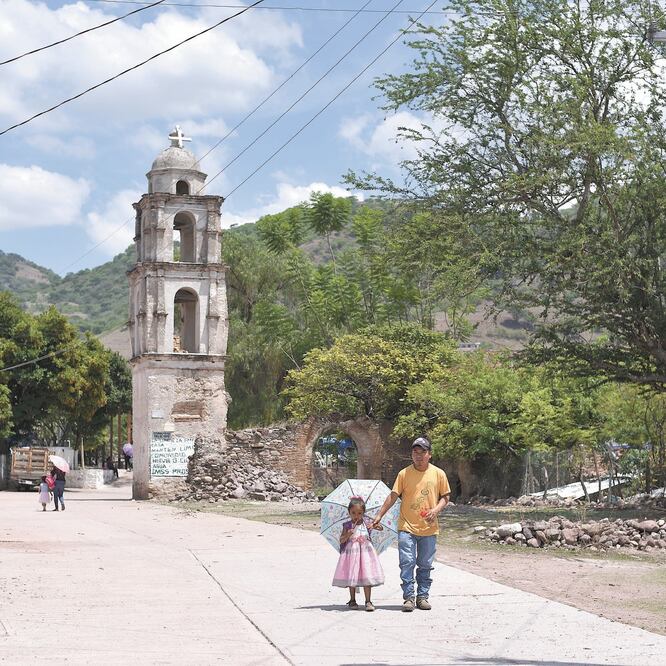 Domingo es un joven tranquilo, todos en el pueblo lo conocen y lamentan la muerte de su esposa Socorro Nicolás Morales. SALVADOR CISNEROS