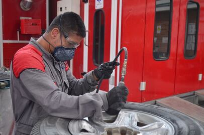 Los beneficios de inflar las llantas con nitrógeno