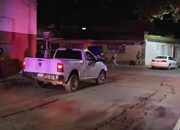 Enfrentamiento en Fresnillo deja un policía herido y detención de 4 agresores; aseguran armas y explosivos caseros