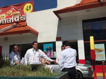 Inspeccionan McDonald's por presunta rata en comida