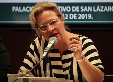 Con primos no hablo de negocios, sólo de la abuela y de Acapulco: titular de Semarnat