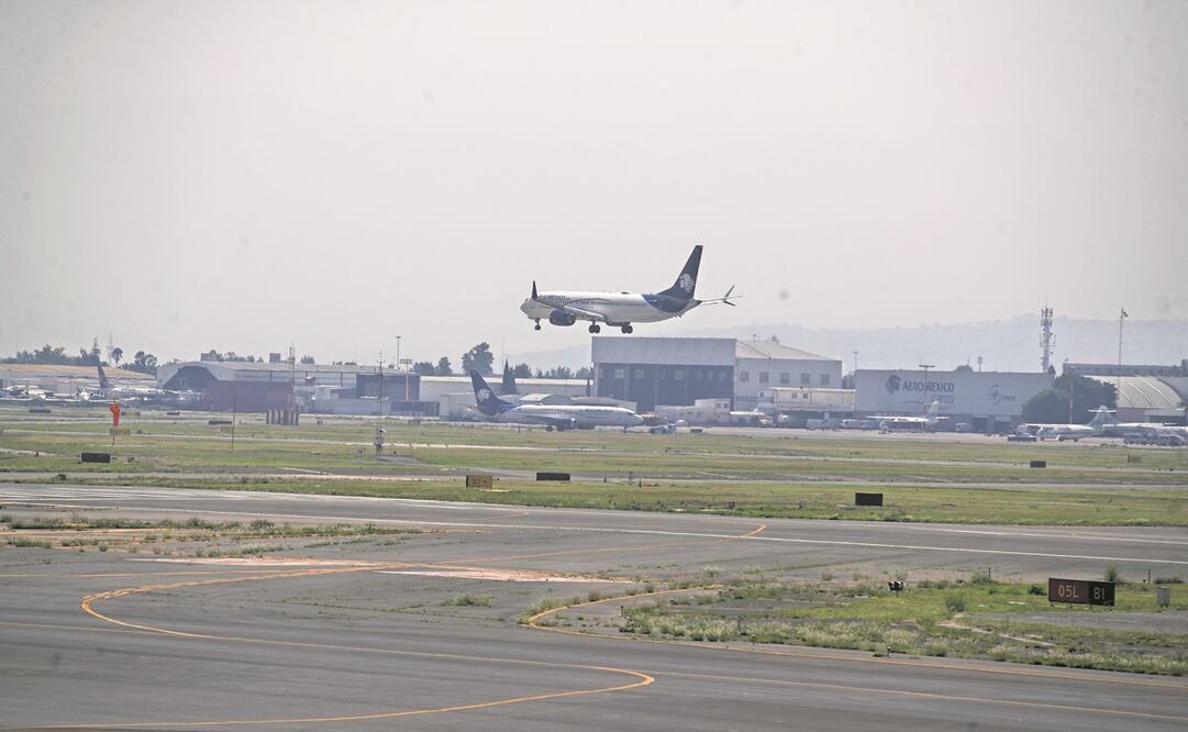 El pasado 5 de mayo, IFALPA emitió un boletín en el que alertó a pilotos sobre algunos “incidentes” al aterrizar en el aeropuerto capitalino. Foto: Archivo/ EL UNIVERSAL  