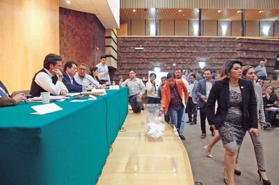 Morena usa tómbola y votación en cargos