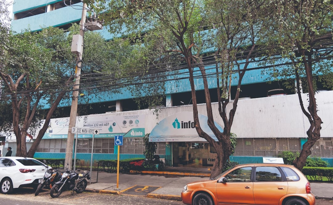 El Info CDMX a pesar de que dejará de funcionar en unos días, recibiría 165 millones de pesos. Foto: de Hugo Salvador. El Universal