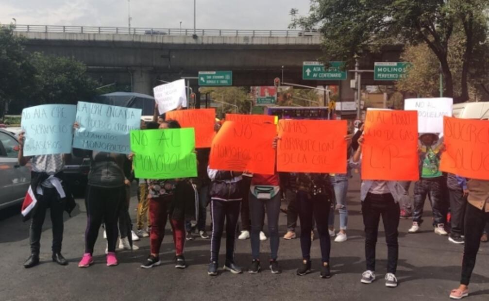 Protestan contra monopolio de gas; bloquean Barranca del Muerto