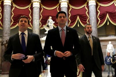 Republicanos aprueban primer paso legislativo para derogar Obamacare