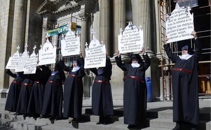"Monjas embarazadas" protestan contra visita del Papa