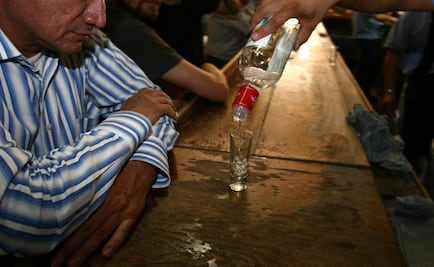 Suspenden 25 negocios de venta de tequila en Jalisco