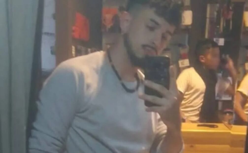 VIDEO. Joven devuelve 12 mil pesos que se le cayeron a un abuelito y se hace viral