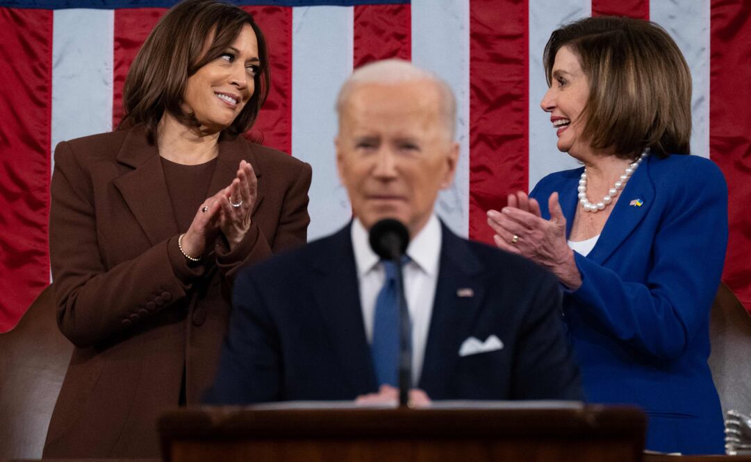 Nancy Pelosi, atribuyó la derrota del Partido Demócrata en las elecciones del martes a la decisión del presidente Joe Biden de mantenerse en la contienda presidencial hasta el último momento. Foto: AFP