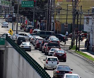 Recaudación por placas de autos, al alza en Edomex