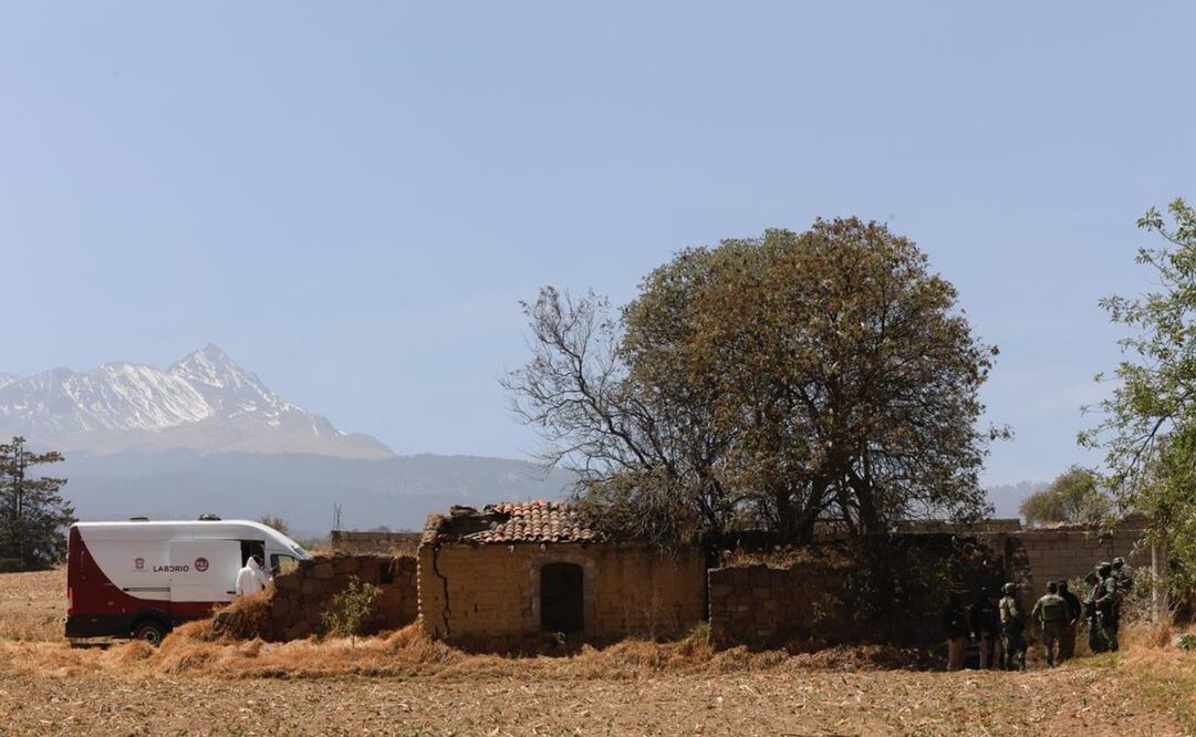 Encuentran fosa clandestina en el Valle de Toluca. Foto: Jorge Alvarado / EL UNIVERSAL