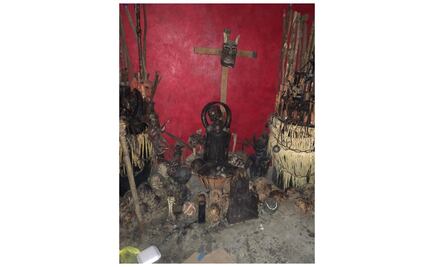 Peritos analizan cráneos, mandíbulas y un feto encontrados durante operativo en Tepito 