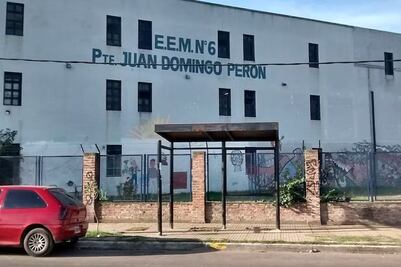 "¿Cómo m... sigue vivo si le corté la yugular?"; adolescentes apuñalan a compañero y lo echan a la basura