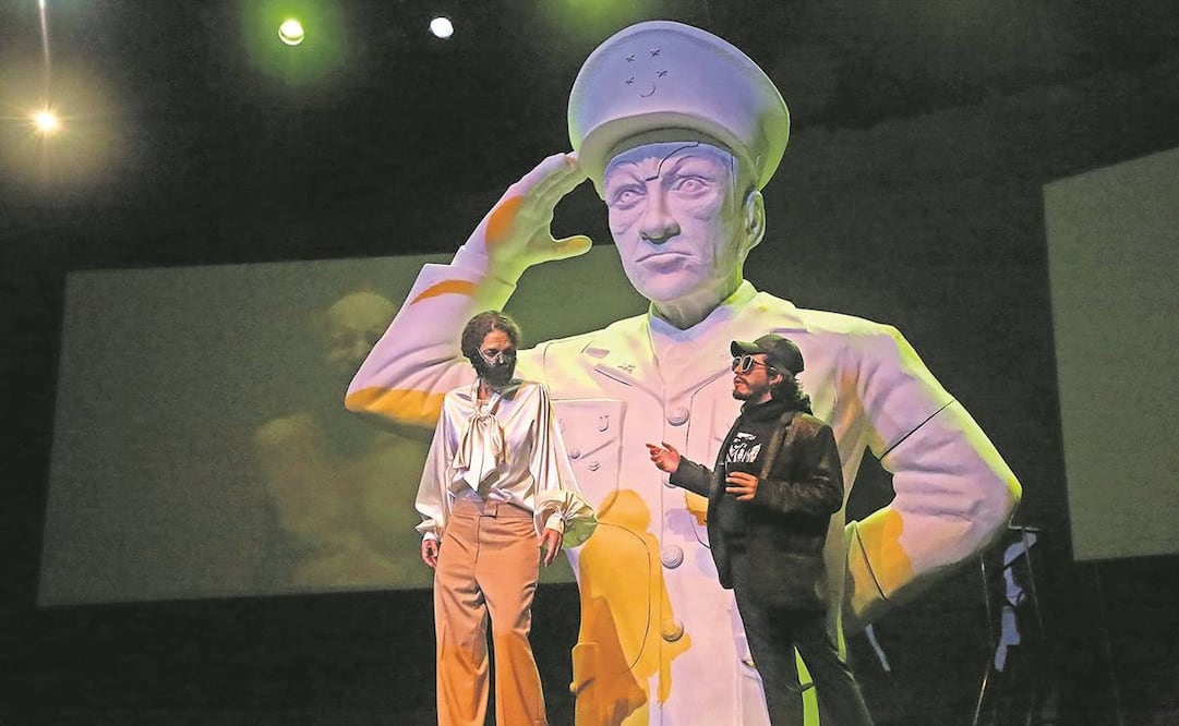 Nuestro amado general es una adaptación de Espectros, de Henrik Ibsen, con elementos contextualizados a México. Se presenta en el marco del Festival CulturaUNAM. Foto: Barry Domínguez/ CULTURAUNAM