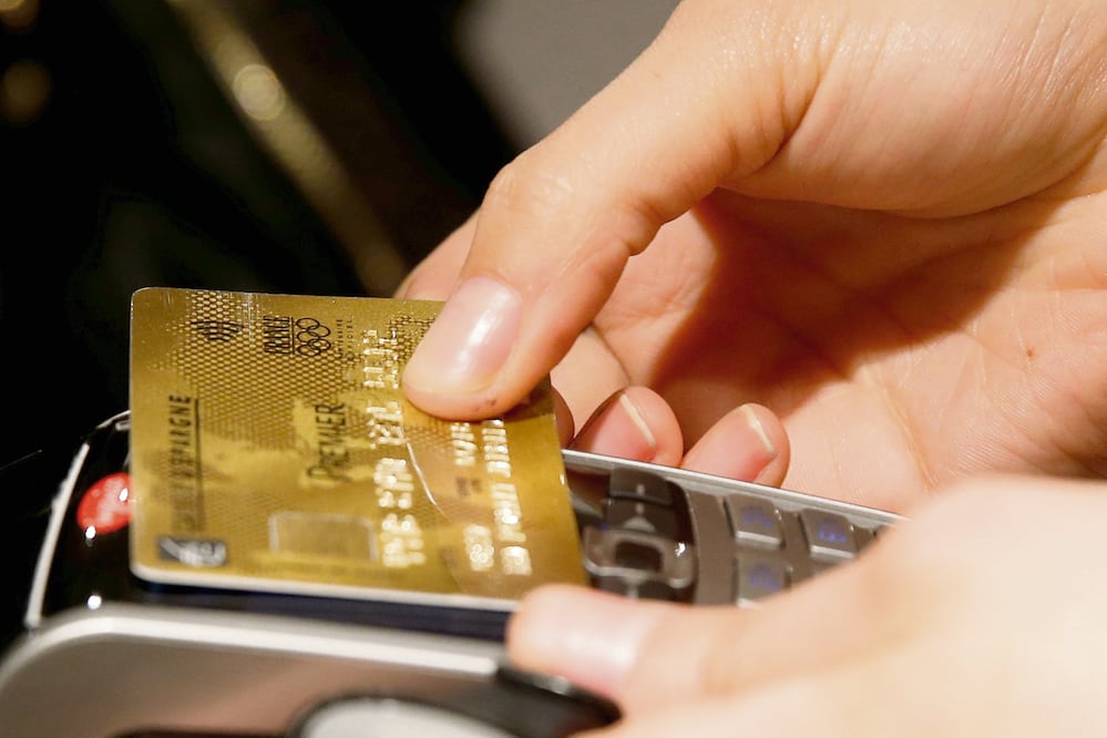 Directivos de los bancos aseguran que este año la digitalización de las operaciones tendrá muchas opciones, y una de ellas será el cont actless. ARCHIVO EL UNIVERSAL