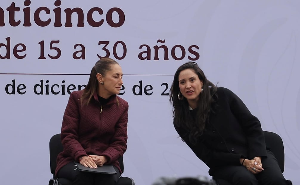 La Presidenta de México, Claudia Sheinbaum, y la Secretaria de Cultura, Claudia Curiel de Icaza. Foto: Gabriel Pano / EL UNIVERSAL