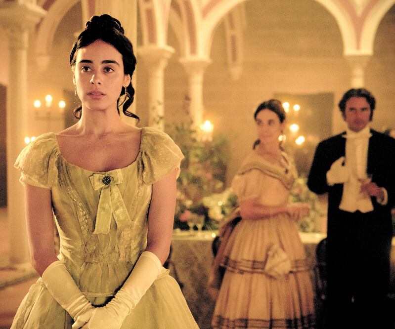 La serie, basada en la novela de Dueñas, está ambienta en Cuba, España y México. Foto: AMAZON PRIME VIDEO