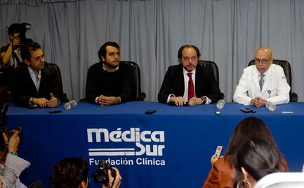 Recuerdan atención a AMLO en Médica Sur, ante falta de vacuna a médicos privados