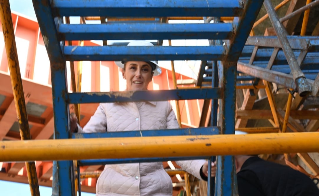 Claudia Sheinbaum Pardo supervisa autopista Siglo XXI en Escalante, Michoacán. Foto: tomada de X @Claudiashein