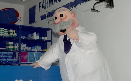 VIDEO: botarga del Dr. Simi huye de asalto y se hace viral