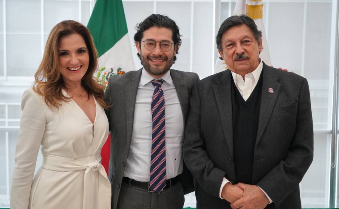 Directora general de Alstom México, Maite Ramos, titular de la STPS, Marath Bolaños López y líder del Sindicato Minero, Napoleón Gómez Urrutia / Foto: Especial
