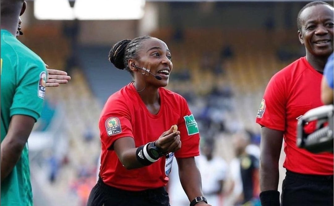 Mujeres en el Mundial Qatar 2022. Fuente: Instagram @alsantos72