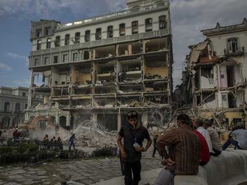 Crónica. "Es una tragedia", cubanos lloran la explosión del Hotel Saratoga, un lugar que vieron generaciones