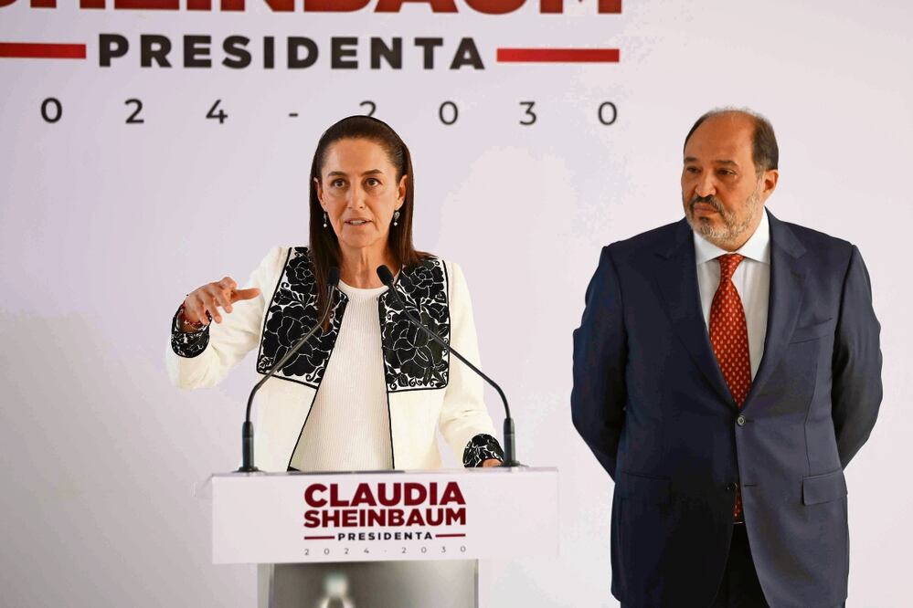 La virtual presidenta electa resaltó la experiencia de Cárdenas Batel como legislador y exgobernador del estado de Michoacán. Foto: de Diego Simón Sánchez. El Universal