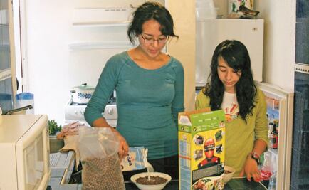 Madres mexicanas, pertenecen a la generación “sándwich”: BM