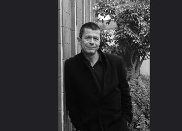 Lamento la situación de los periodistas en México: Emmanuel Carrère